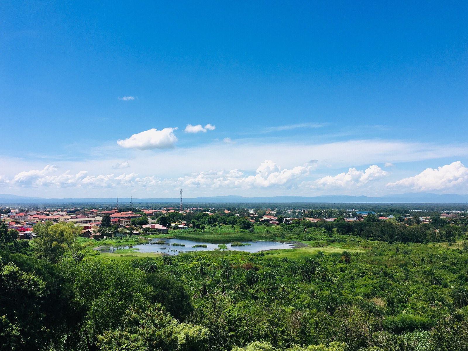 Kasese town in western Uganda with the Rwenzori foothills behind